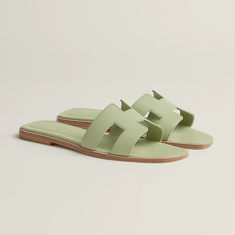 HRMS Sandalen
